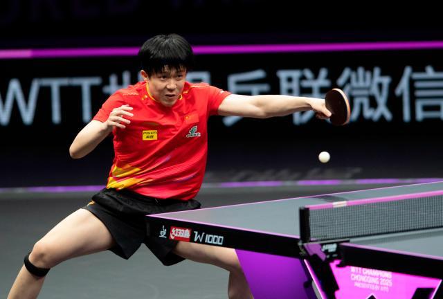 1742133229401022543.jpg (体育)(13)乒乓球——WTT重庆冠军赛:王楚钦男单夺冠XxjpseC007503_20250316_PEPFN0A001.jpg